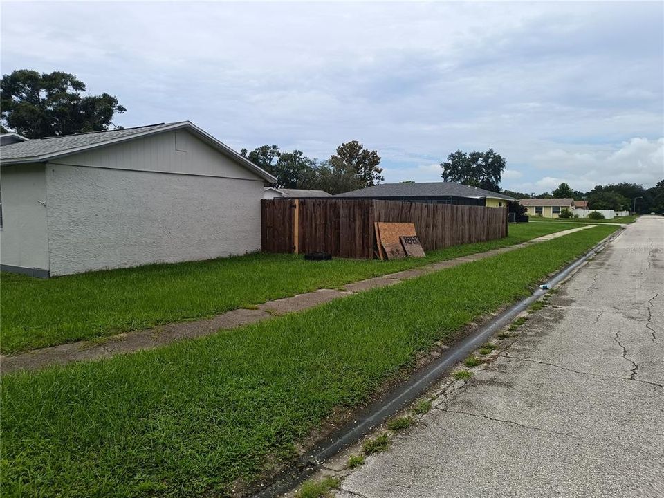 For Sale: $240,000 (3 beds, 2 baths, 1008 Square Feet)