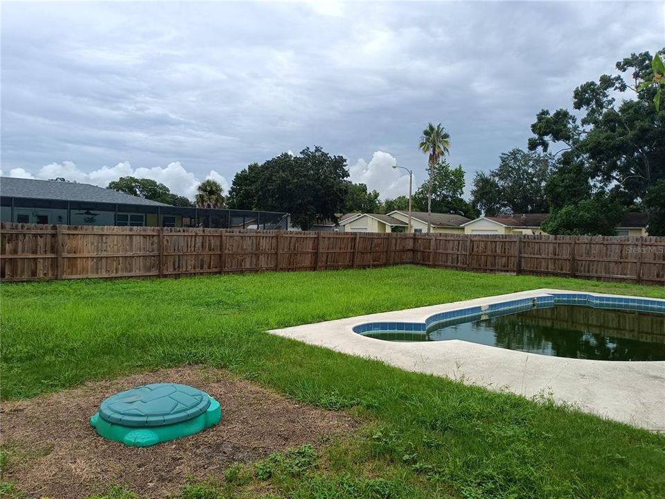 For Sale: $240,000 (3 beds, 2 baths, 1008 Square Feet)