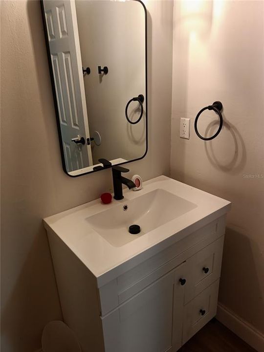 For Sale: $240,000 (3 beds, 2 baths, 1008 Square Feet)