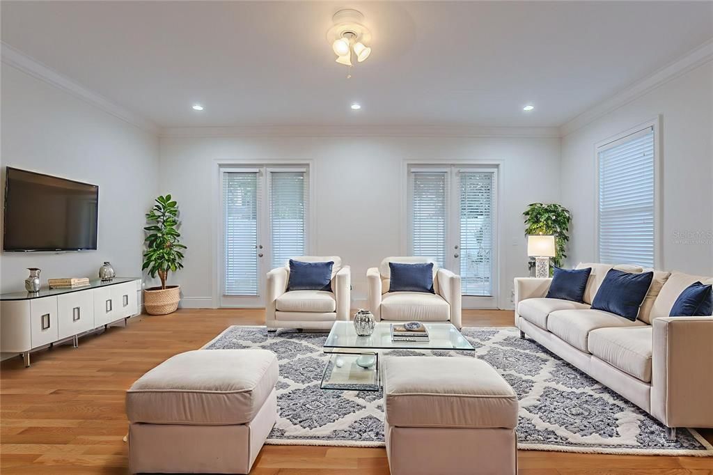 На продажу: $869,900 (3 спален, 2 ванн, 2598 Квадратных фут)