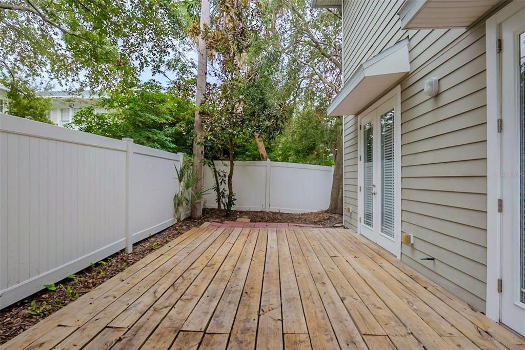 На продажу: $869,900 (3 спален, 2 ванн, 2598 Квадратных фут)