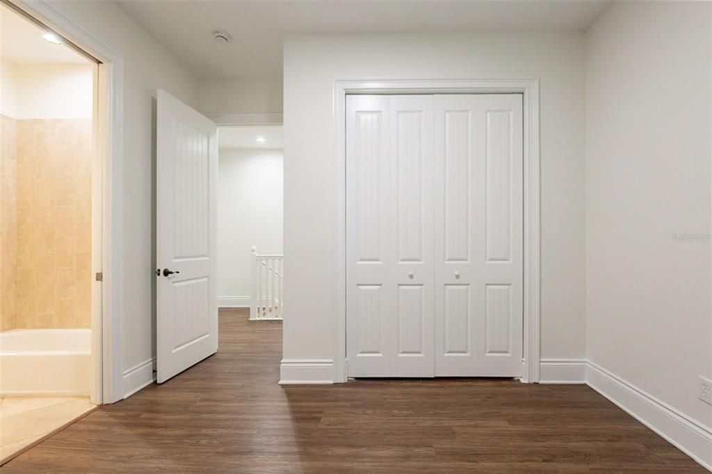 На продажу: $869,900 (3 спален, 2 ванн, 2598 Квадратных фут)