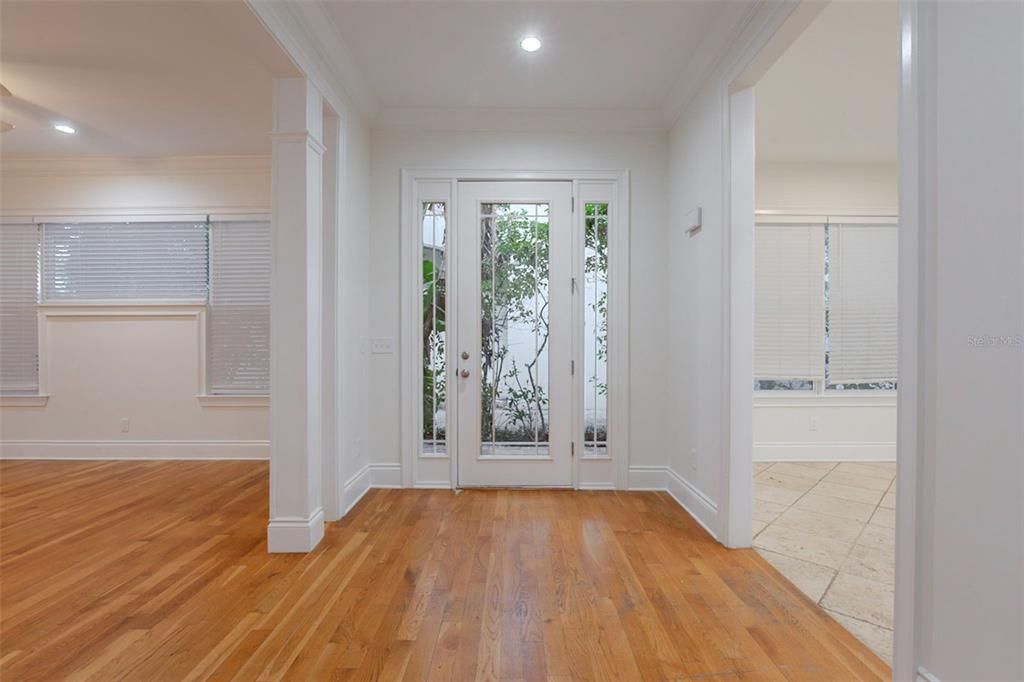 На продажу: $869,900 (3 спален, 2 ванн, 2598 Квадратных фут)