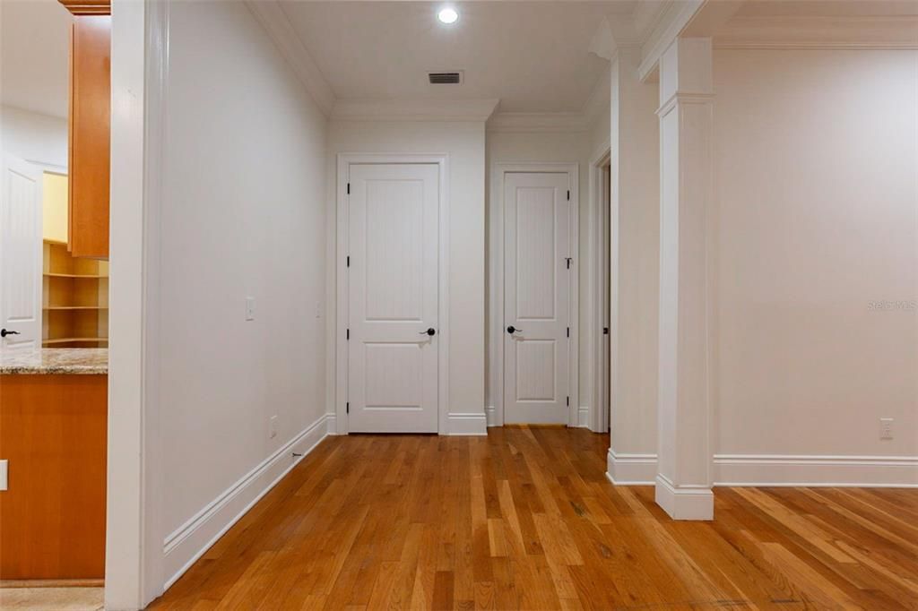 На продажу: $869,900 (3 спален, 2 ванн, 2598 Квадратных фут)