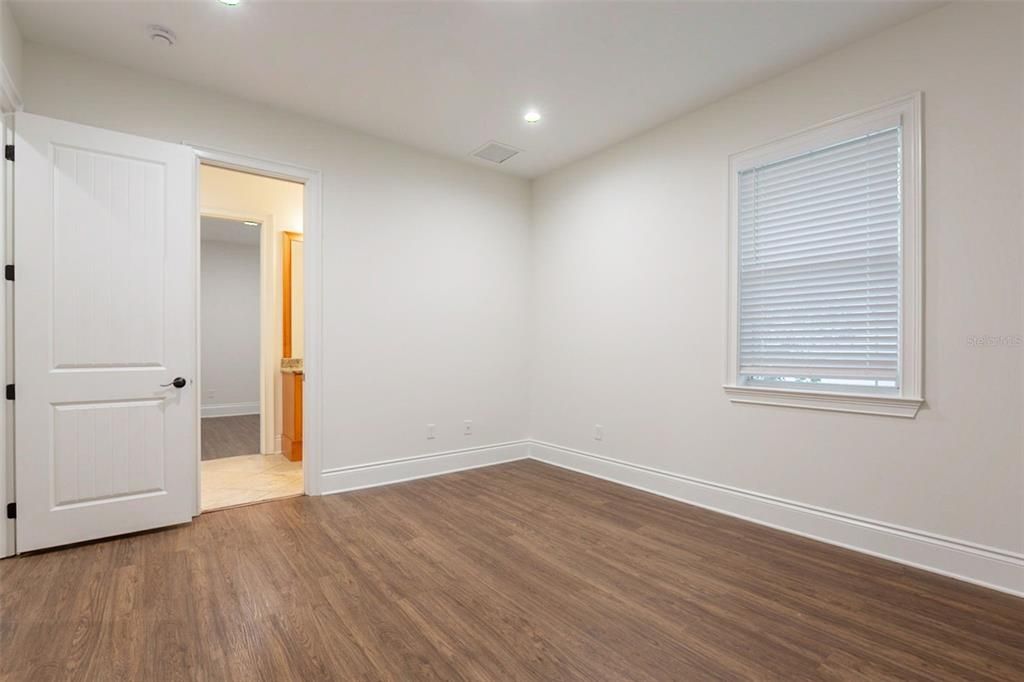 На продажу: $869,900 (3 спален, 2 ванн, 2598 Квадратных фут)