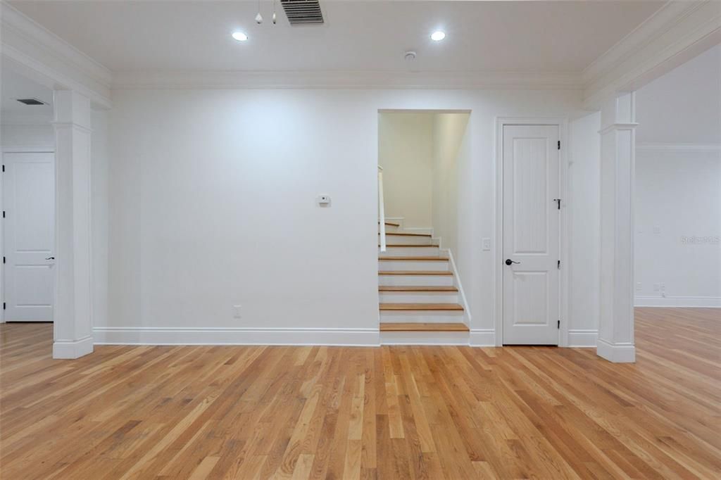 На продажу: $869,900 (3 спален, 2 ванн, 2598 Квадратных фут)