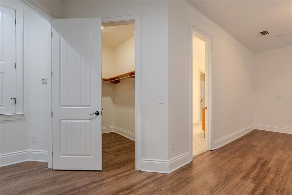 На продажу: $869,900 (3 спален, 2 ванн, 2598 Квадратных фут)