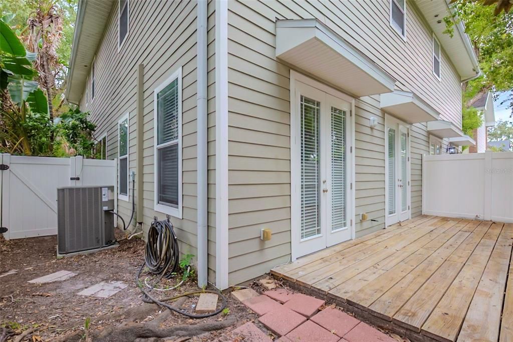 На продажу: $869,900 (3 спален, 2 ванн, 2598 Квадратных фут)