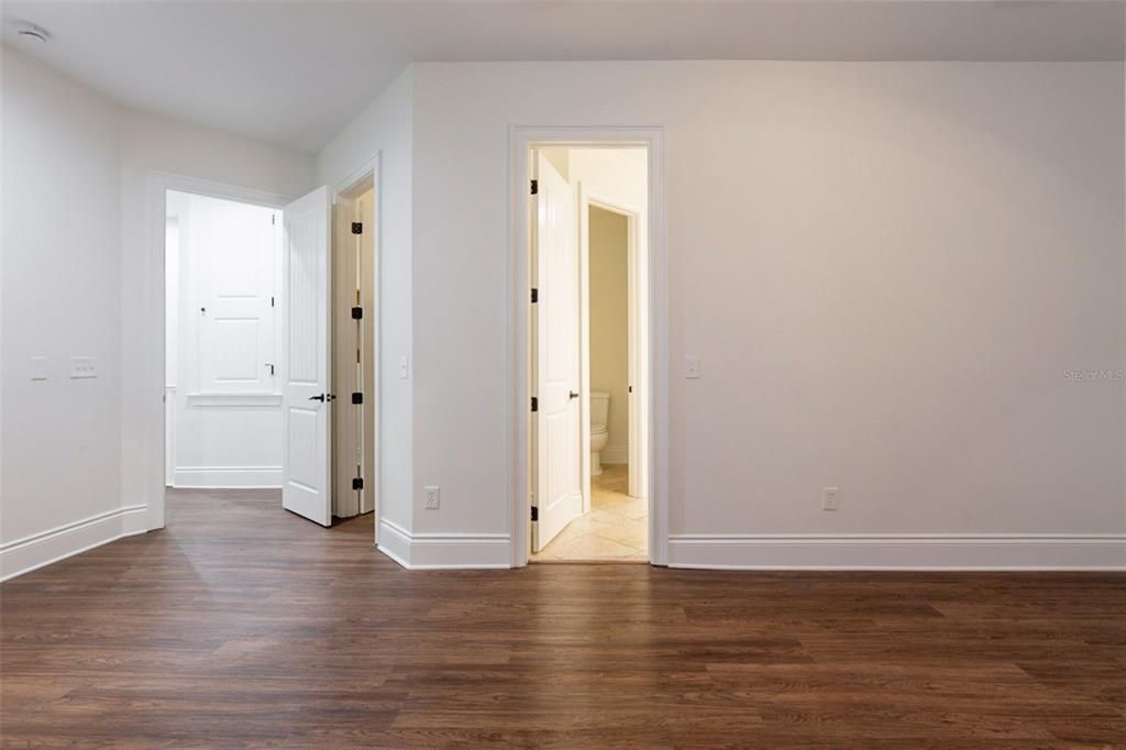 На продажу: $869,900 (3 спален, 2 ванн, 2598 Квадратных фут)