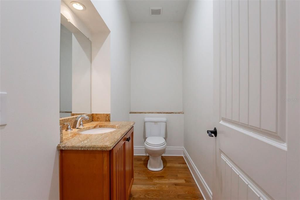 На продажу: $869,900 (3 спален, 2 ванн, 2598 Квадратных фут)