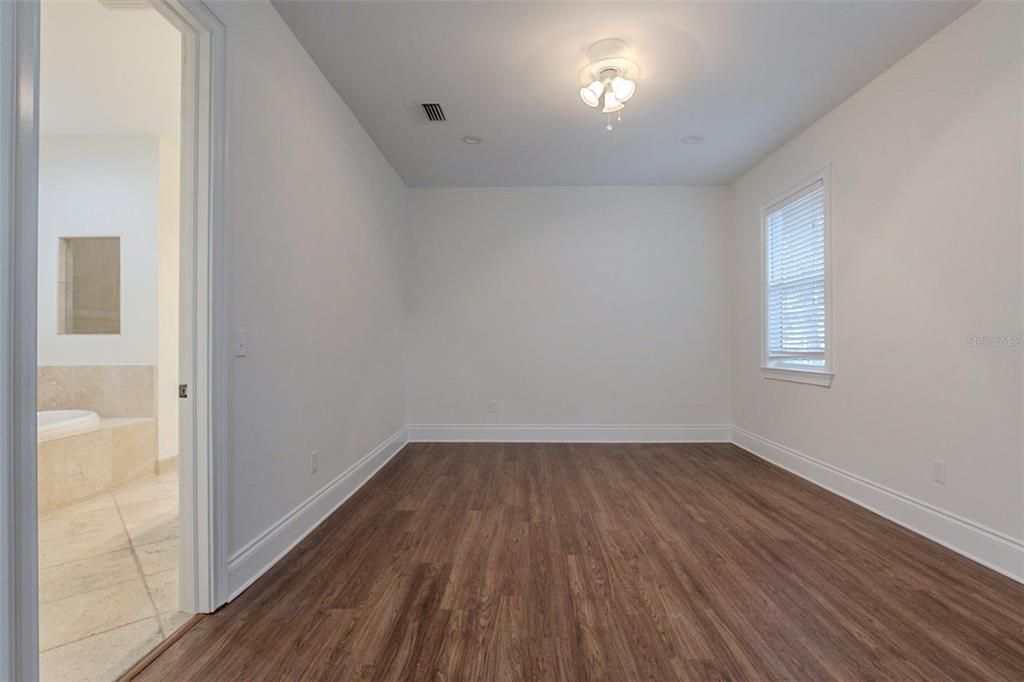 На продажу: $869,900 (3 спален, 2 ванн, 2598 Квадратных фут)