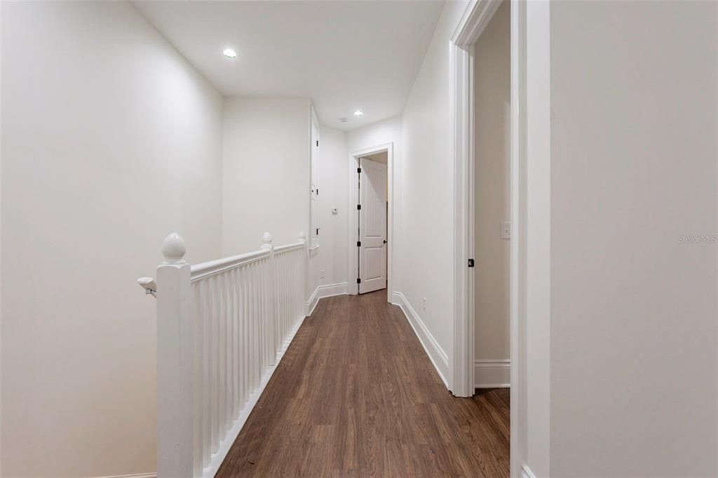 На продажу: $869,900 (3 спален, 2 ванн, 2598 Квадратных фут)