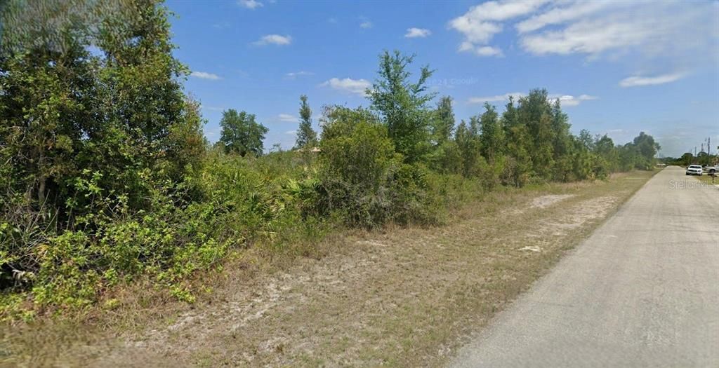 На продажу: $45,000 (0.50 acres)