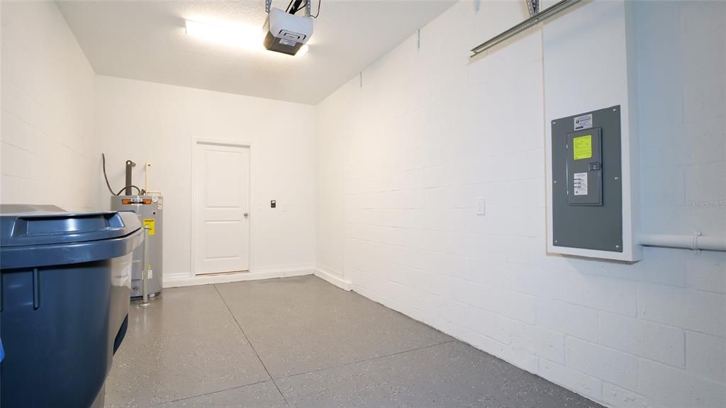 For Rent: $2,145 (3 beds, 2 baths, 1634 Square Feet)