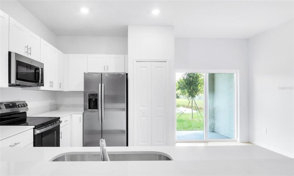 For Rent: $2,145 (3 beds, 2 baths, 1634 Square Feet)