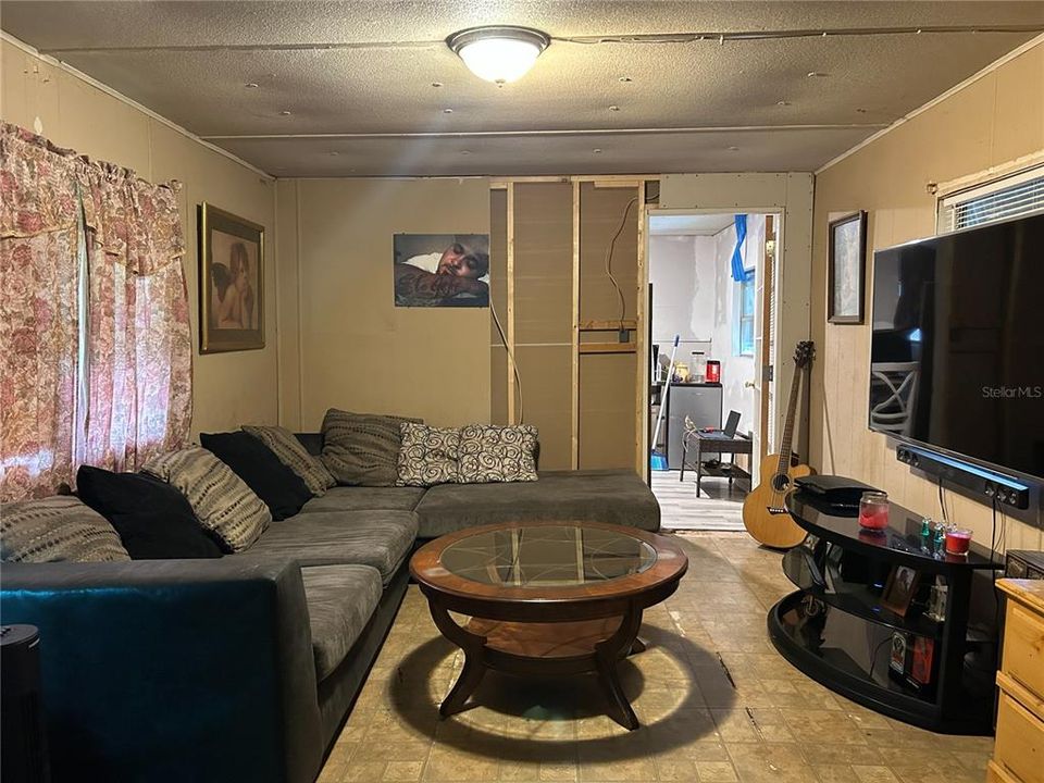 待售: $138,600 (4 贝兹, 4 浴室, 1700 平方英尺)