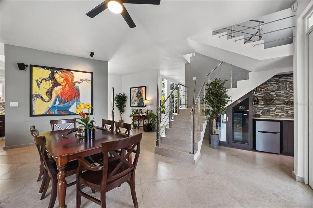 En Venta: $797,000 (5 camas, 4 baños, 3162 Pies cuadrados)