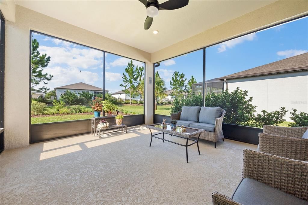 合同活跃: $318,813 (3 贝兹, 2 浴室, 1662 平方英尺)