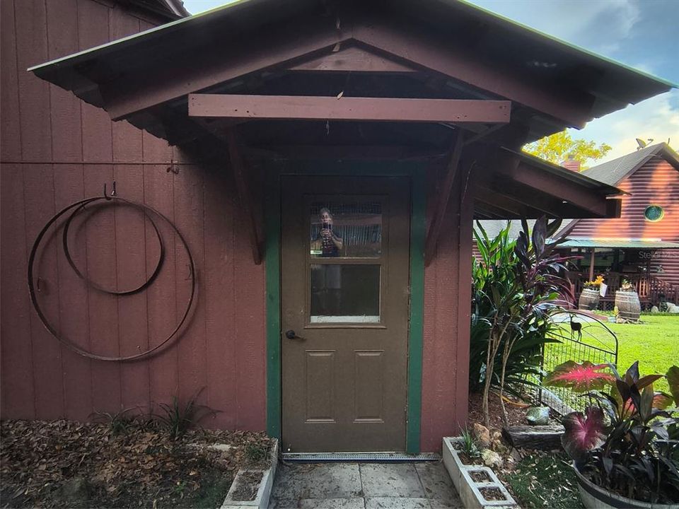 For Sale: $1,875,000 (4 beds, 3 baths, 3441 Square Feet)