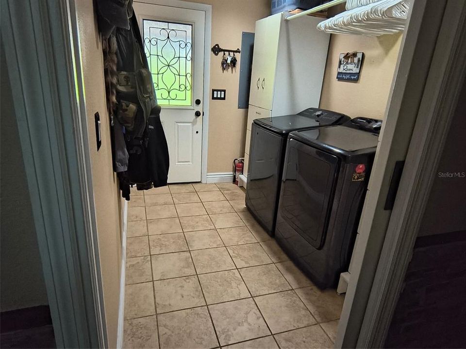 For Sale: $1,875,000 (4 beds, 3 baths, 3441 Square Feet)