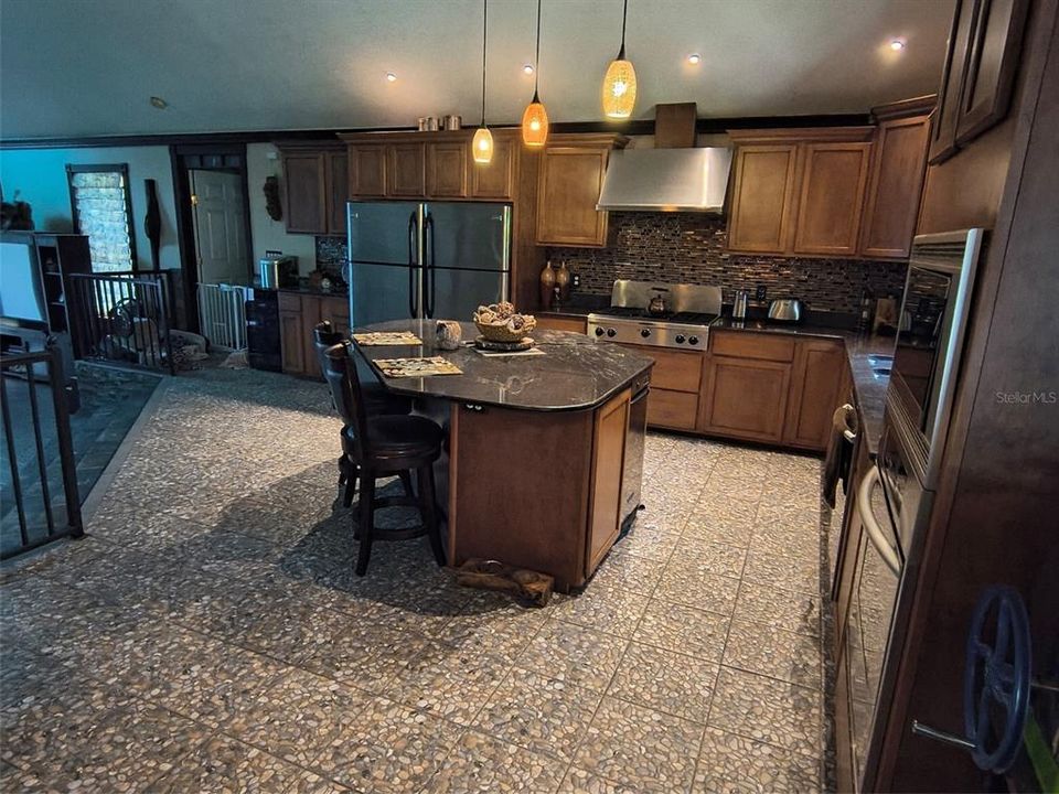 For Sale: $1,875,000 (4 beds, 3 baths, 3441 Square Feet)