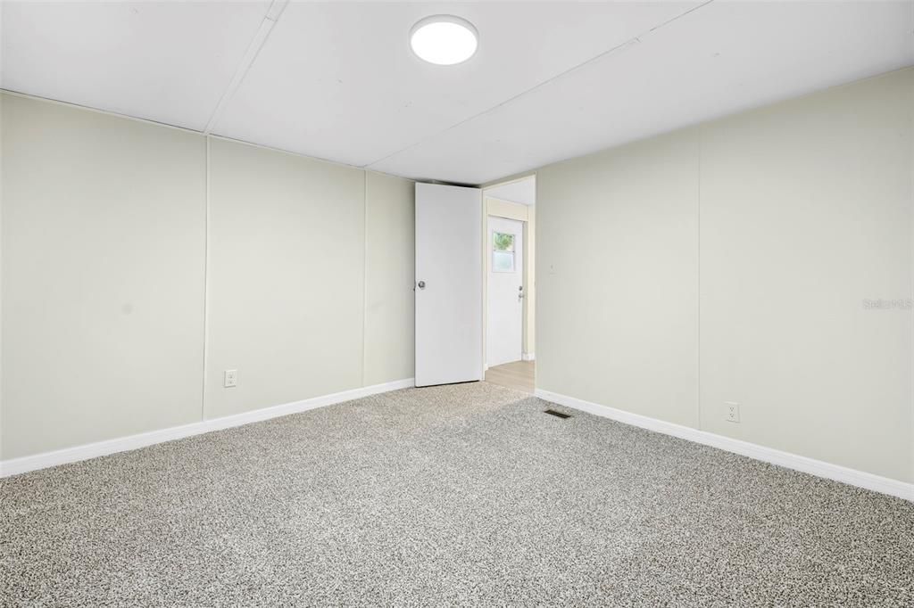 待售: $117,500 (2 贝兹, 1 浴室, 768 平方英尺)