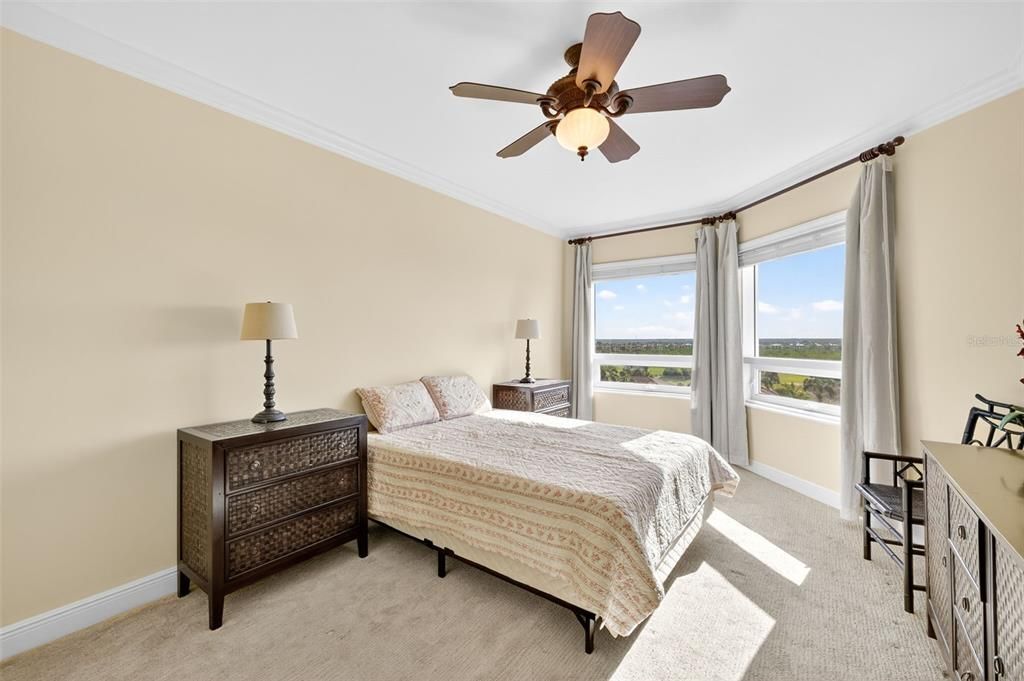 For Sale: $549,000 (2 beds, 2 baths, 2330 Square Feet)