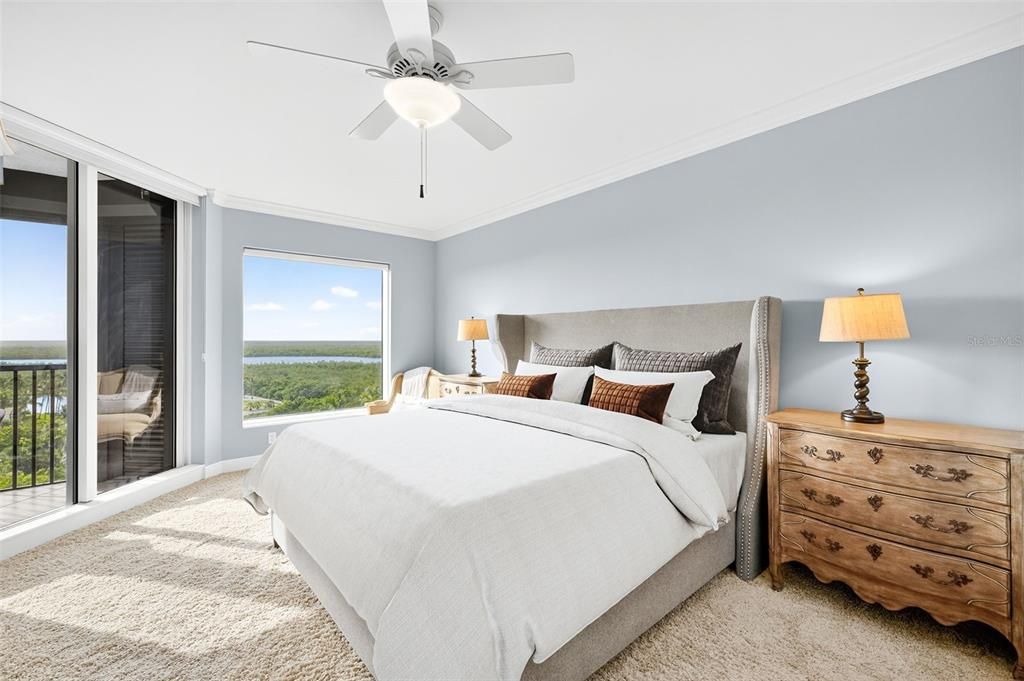 For Sale: $549,000 (2 beds, 2 baths, 2330 Square Feet)