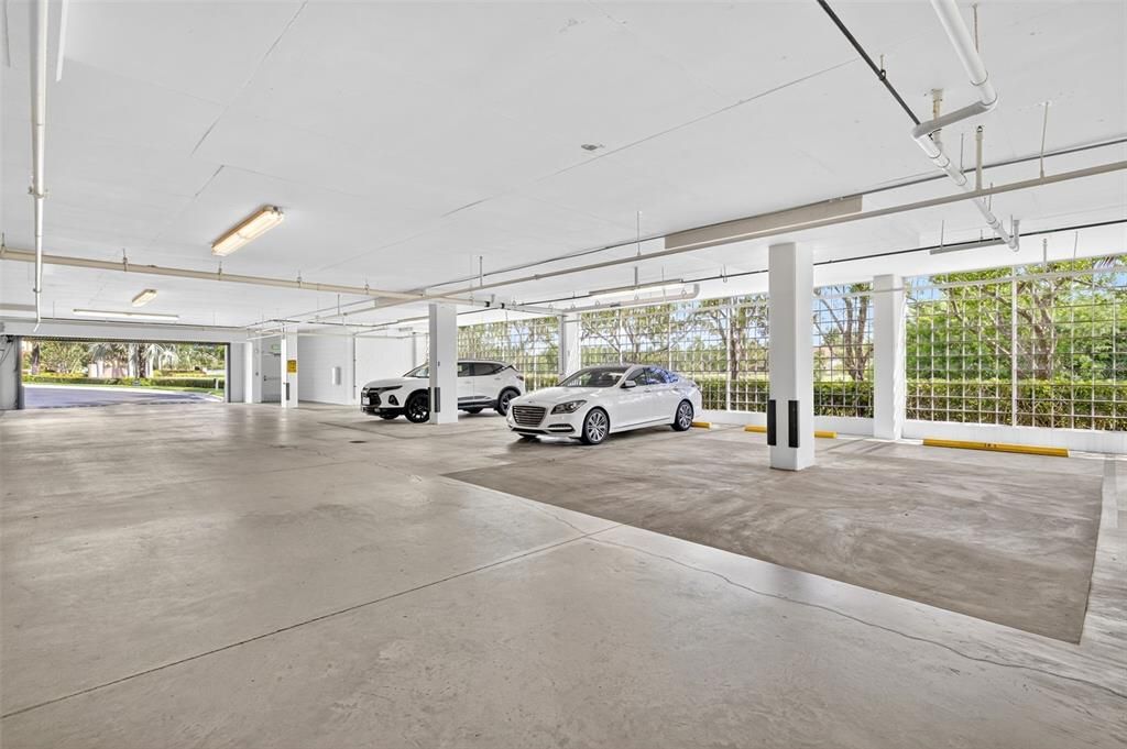 For Sale: $549,000 (2 beds, 2 baths, 2330 Square Feet)