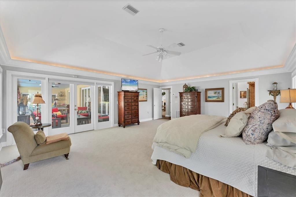 Activo con contrato: $1,795,000 (5 camas, 3 baños, 4554 Pies cuadrados)