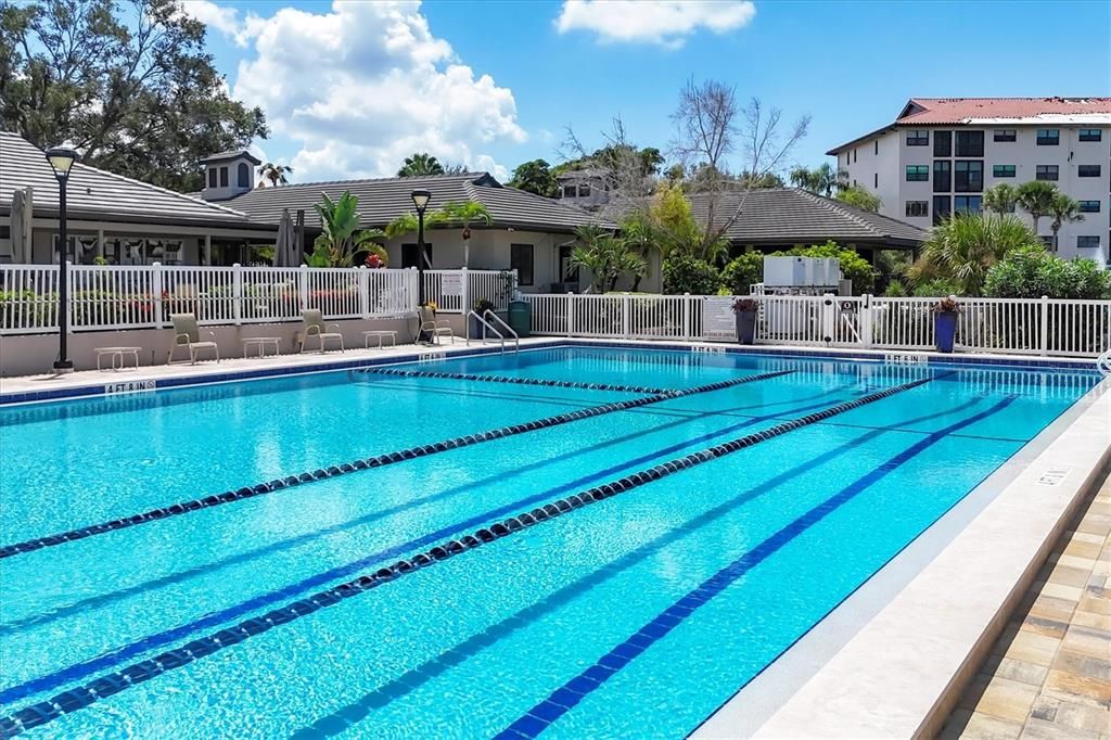 Activo con contrato: $1,795,000 (5 camas, 3 baños, 4554 Pies cuadrados)