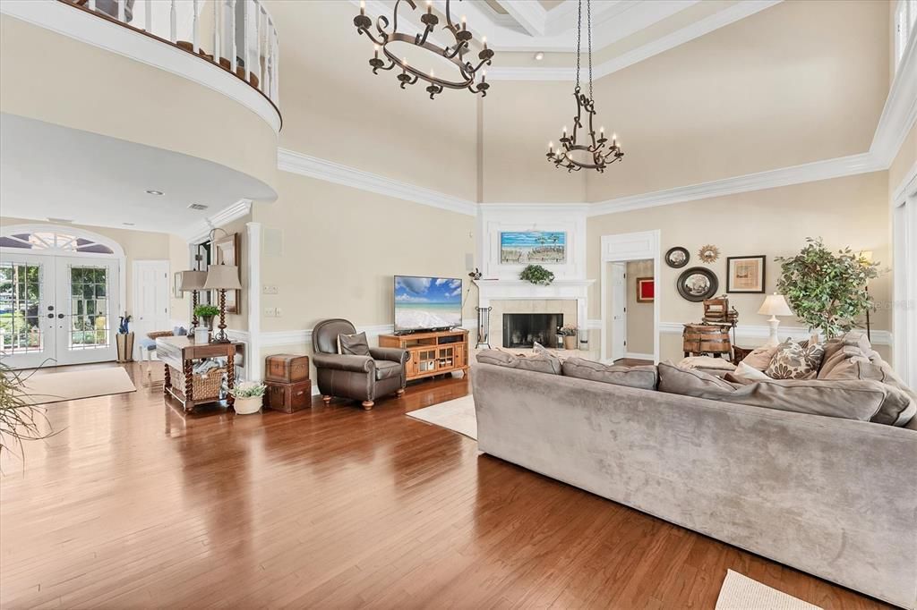 Activo con contrato: $1,795,000 (5 camas, 3 baños, 4554 Pies cuadrados)