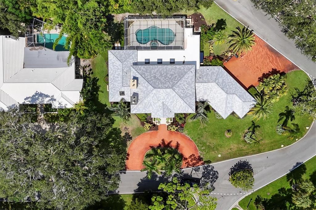 Activo con contrato: $1,795,000 (5 camas, 3 baños, 4554 Pies cuadrados)