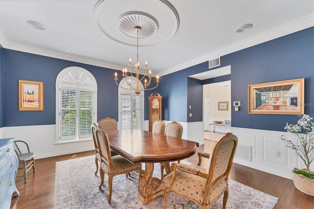 Activo con contrato: $1,795,000 (5 camas, 3 baños, 4554 Pies cuadrados)