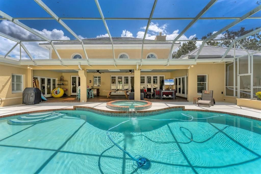 Activo con contrato: $1,795,000 (5 camas, 3 baños, 4554 Pies cuadrados)