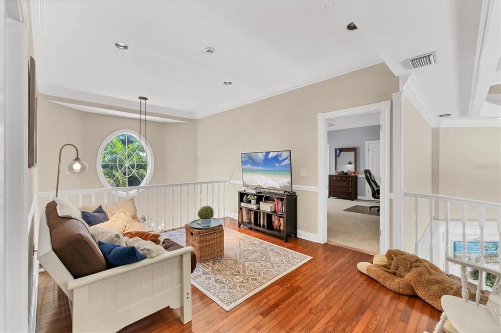 Activo con contrato: $1,795,000 (5 camas, 3 baños, 4554 Pies cuadrados)