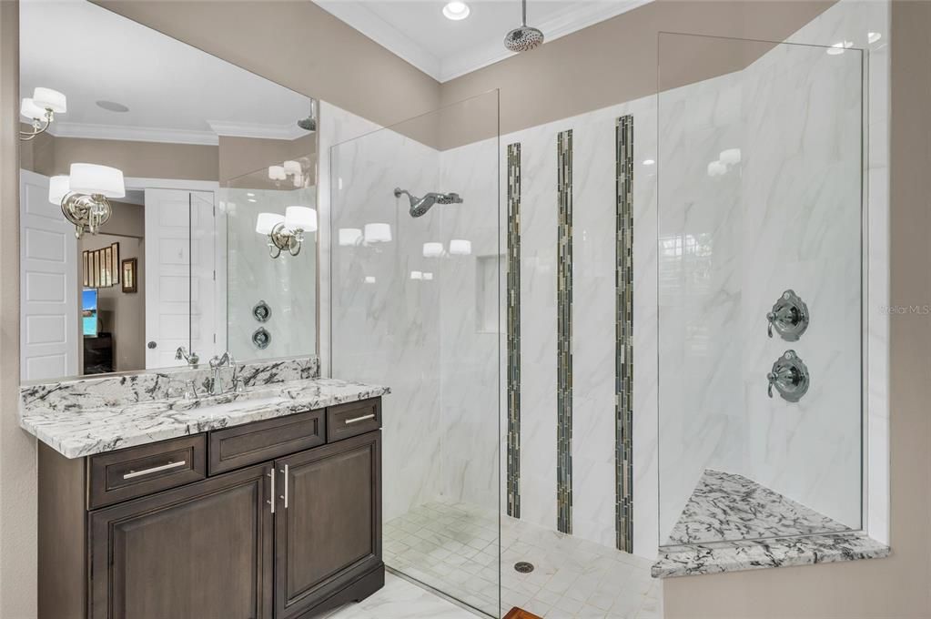 En Venta: $1,170,000 (3 camas, 2 baños, 3133 Pies cuadrados)