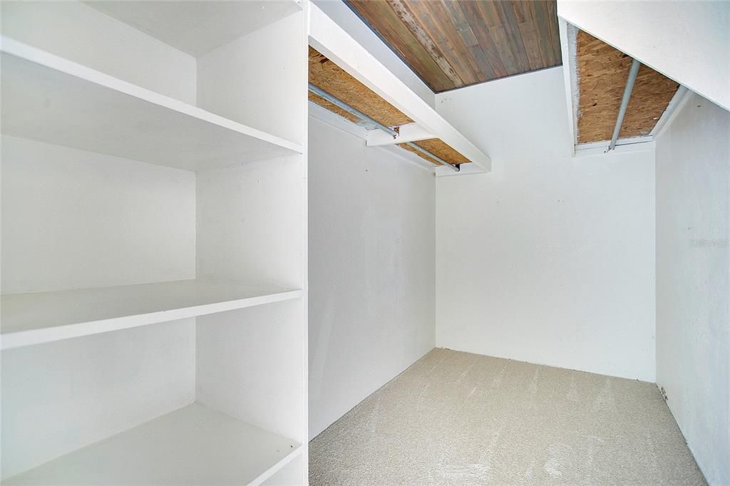 For Sale: $415,000 (3 beds, 3 baths, 2149 Square Feet)