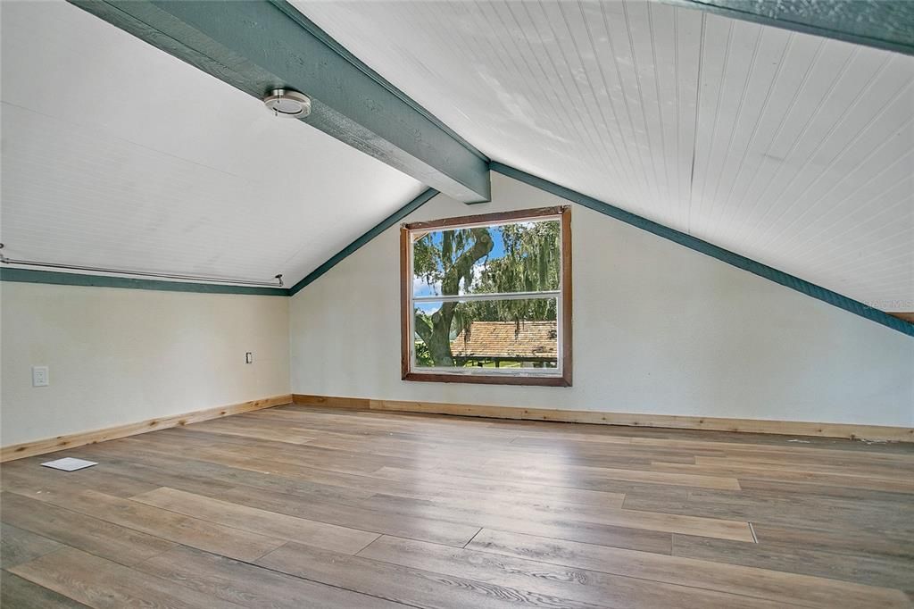 For Sale: $415,000 (3 beds, 3 baths, 2149 Square Feet)