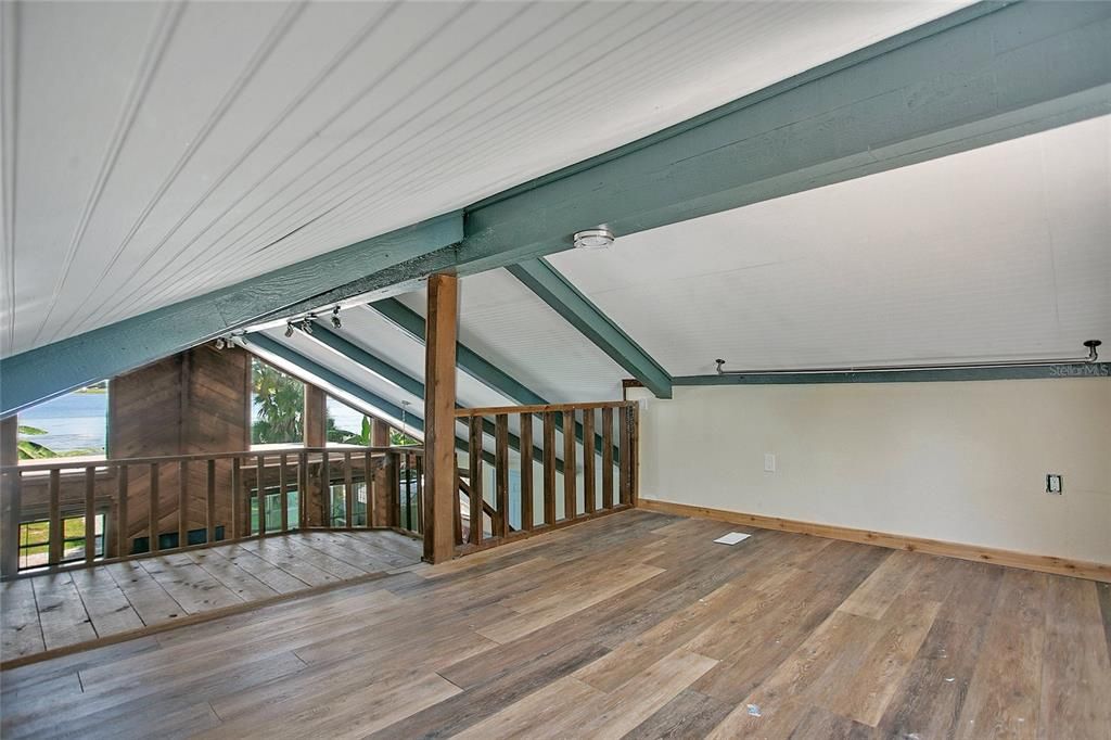 For Sale: $415,000 (3 beds, 3 baths, 2149 Square Feet)