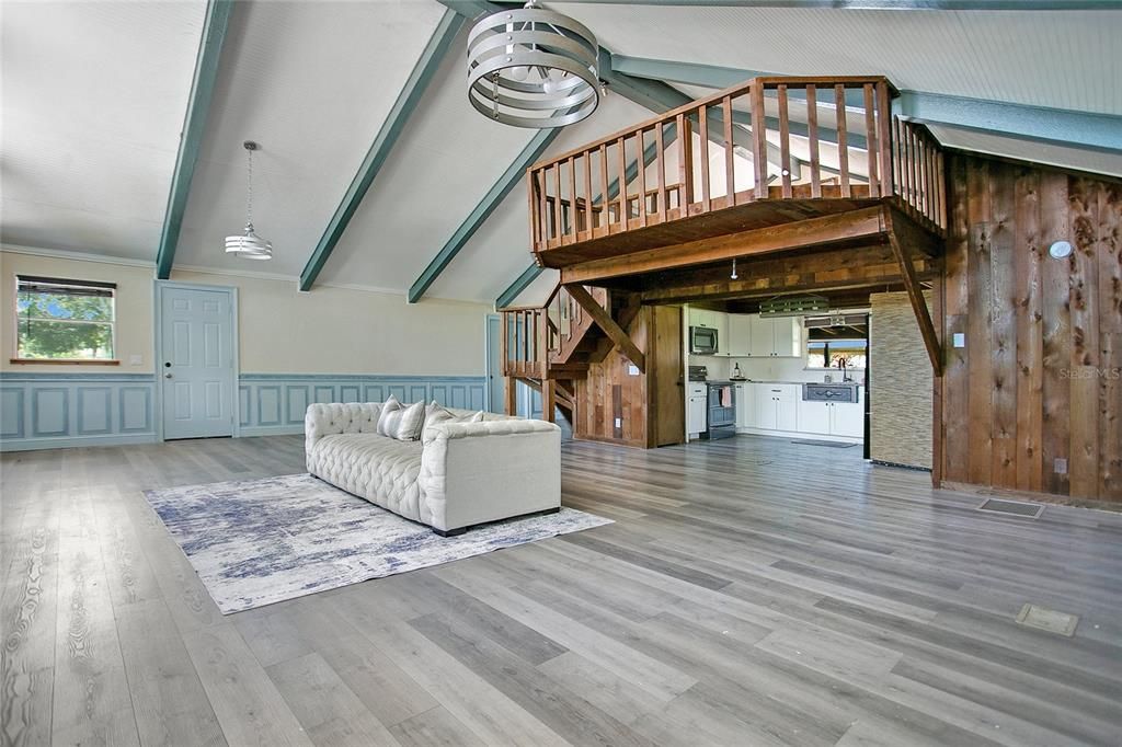 For Sale: $415,000 (3 beds, 3 baths, 2149 Square Feet)