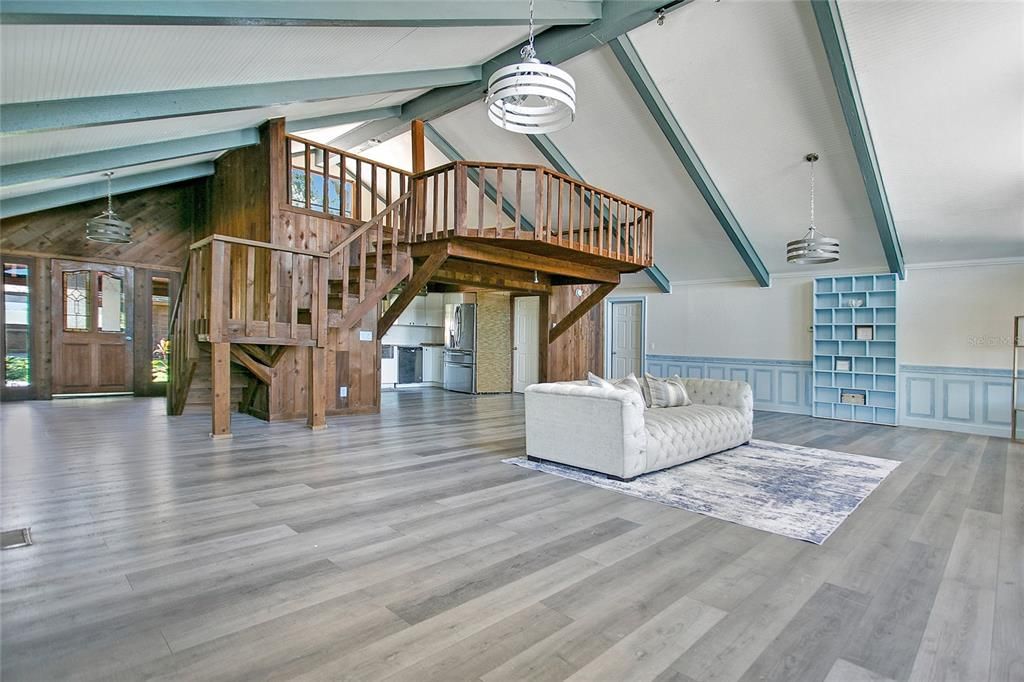 For Sale: $415,000 (3 beds, 3 baths, 2149 Square Feet)