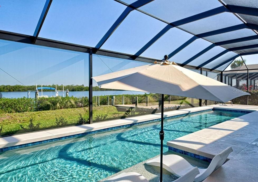 出租: $4,425 (4 贝兹, 2 浴室, 2349 平方英尺)