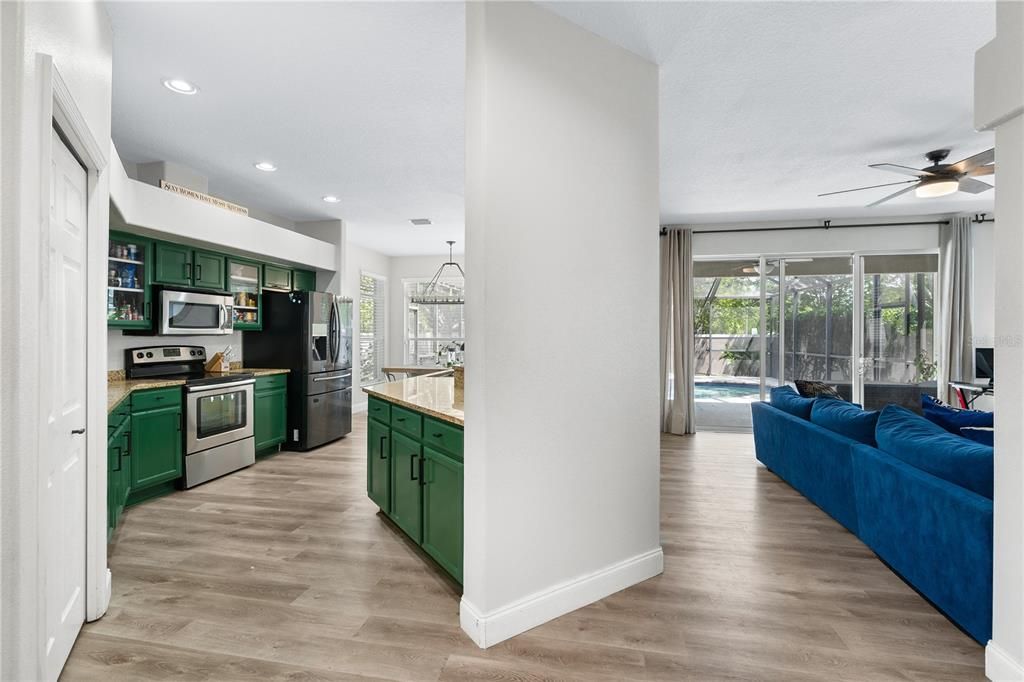 Active With Contract: $875,000 (5 beds, 2 baths, 3510 Square Feet)