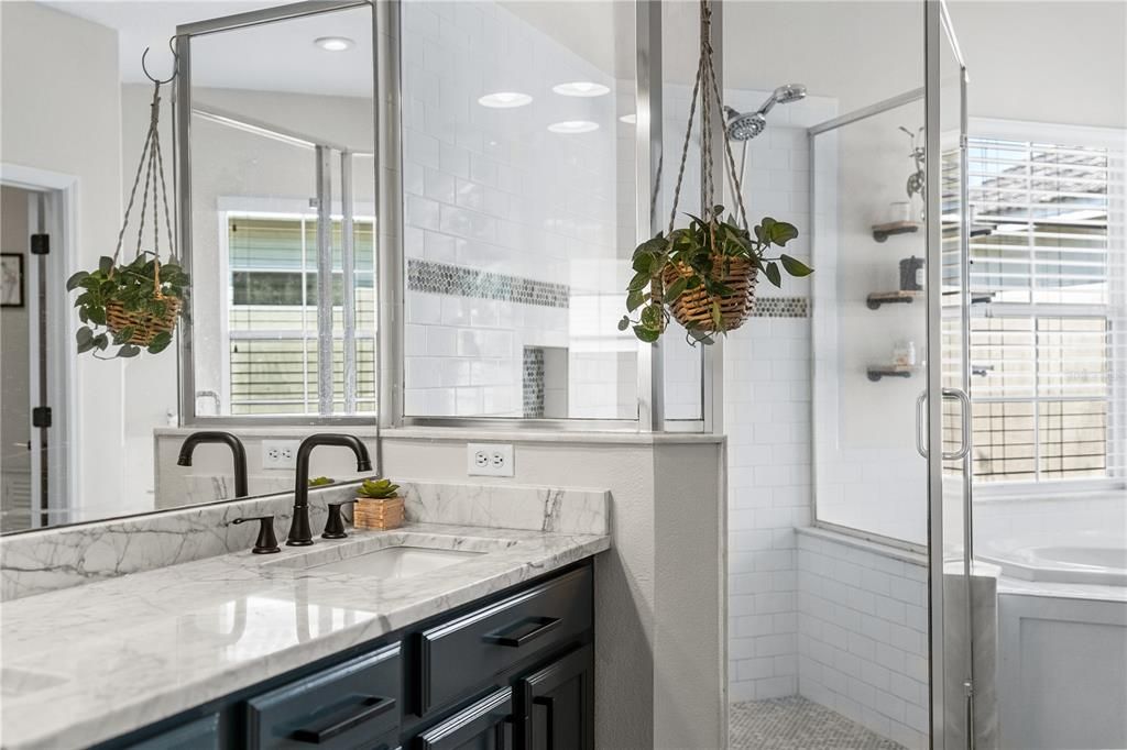 Active With Contract: $875,000 (5 beds, 2 baths, 3510 Square Feet)