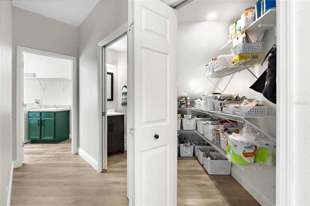 Active With Contract: $875,000 (5 beds, 2 baths, 3510 Square Feet)