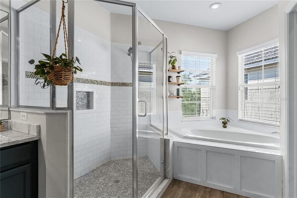 Active With Contract: $875,000 (5 beds, 2 baths, 3510 Square Feet)