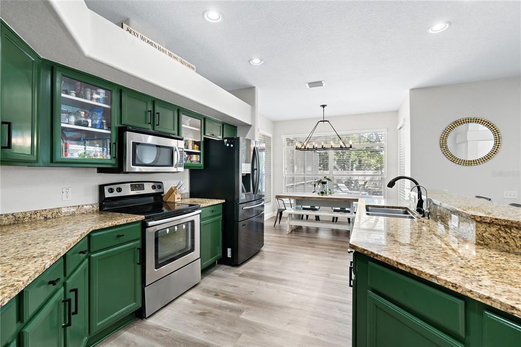Active With Contract: $875,000 (5 beds, 2 baths, 3510 Square Feet)