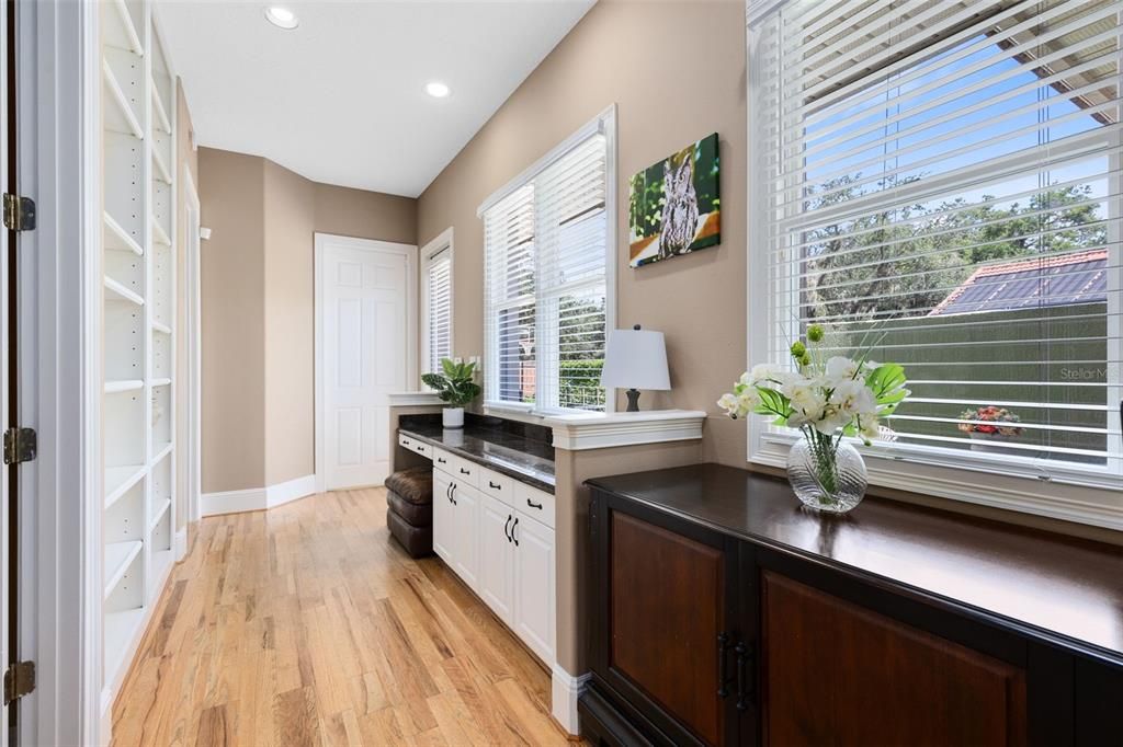 待售: $1,250,000 (5 贝兹, 4 浴室, 4078 平方英尺)