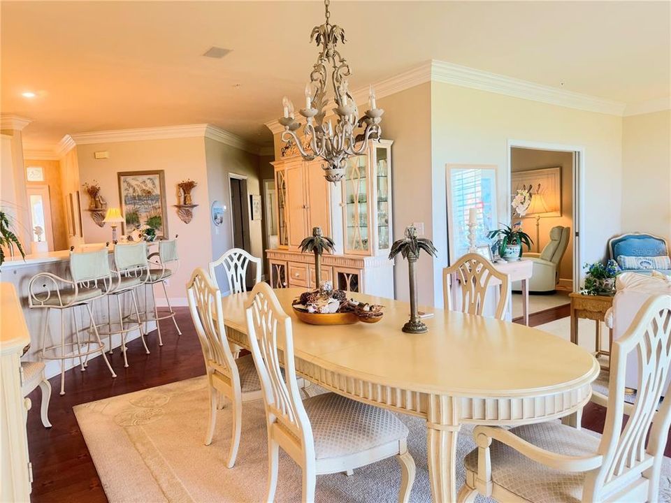 For Sale: $1,495,000 (3 beds, 3 baths, 1889 Square Feet)